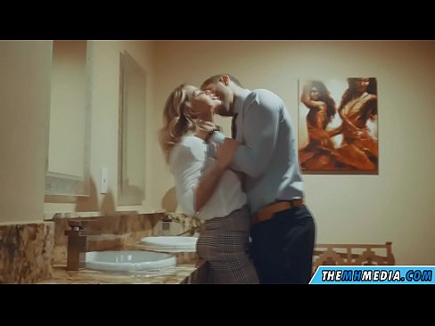 ❤️ Kun povekas blondi viettelee sinut julkisessa vessassa Venäläinen porno at porn fi.japangaysex.ru ❌❤